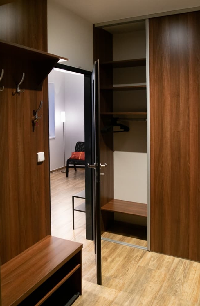 Chodba apartmánu v Karlově